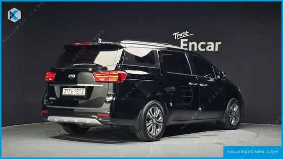KIA CARNIVAL 9-SEATER LUXURY