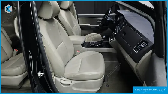 KIA CARNIVAL 9-SEATER LUXURY