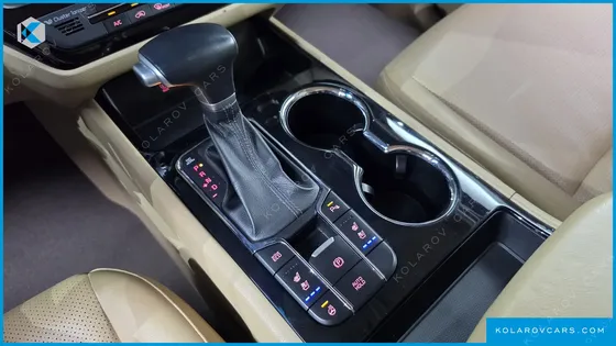 KIA CARNIVAL 9-SEATER PRSTIGE