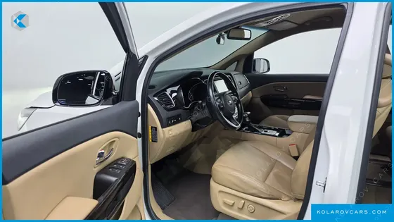 KIA CARNIVAL 9-SEATER PRSTIGE
