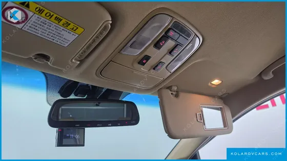 KIA CARNIVAL 9-SEATER PRSTIGE