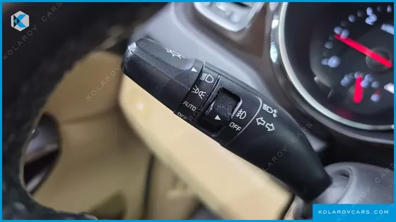 KIA CARNIVAL 9-SEATER PRSTIGE