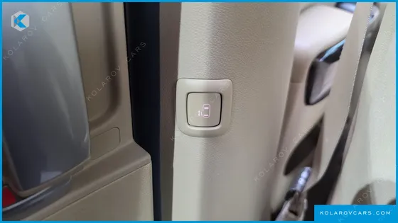 KIA CARNIVAL 9-SEATER PRSTIGE