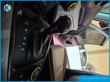 HYUNDAI VENUE 1.6 FLUX