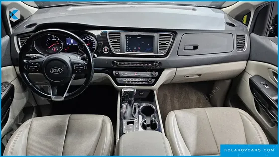 KIA CARNIVAL 9-SEATER NOBLESSE