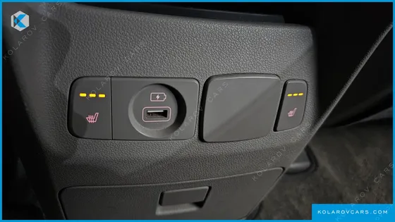 KIA CARNIVAL 9-SEATER NOBLESSE