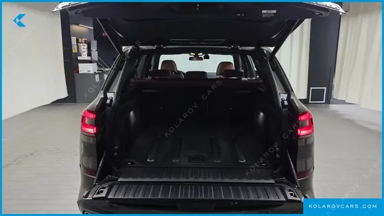 BMW X5 M50I