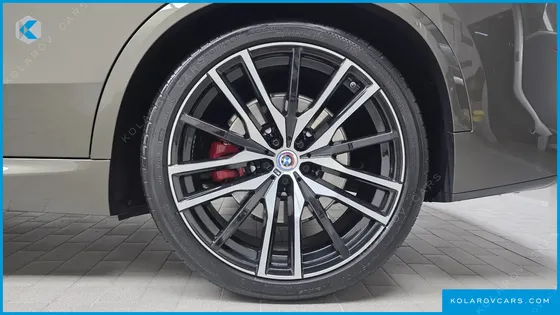 BMW X5 M50I
