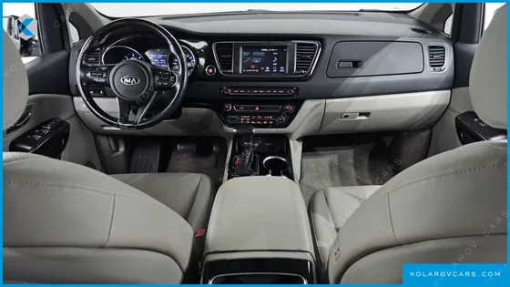 KIA CARNIVAL 9-SEATER PRSTIGE