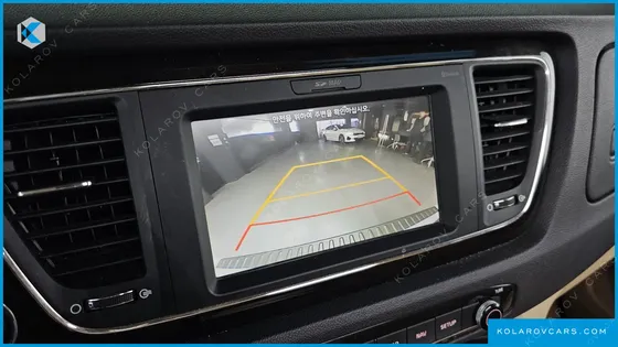 KIA CARNIVAL 9-SEATER PRSTIGE