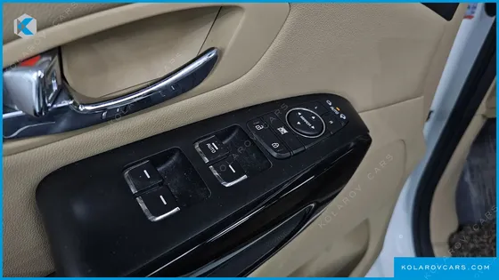 KIA CARNIVAL 9-SEATER PRSTIGE