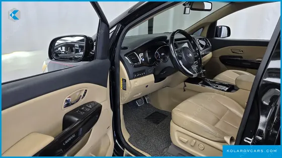 KIA CARNIVAL GASOLINE 9-SEATER NOBLESSE SPECIAL
