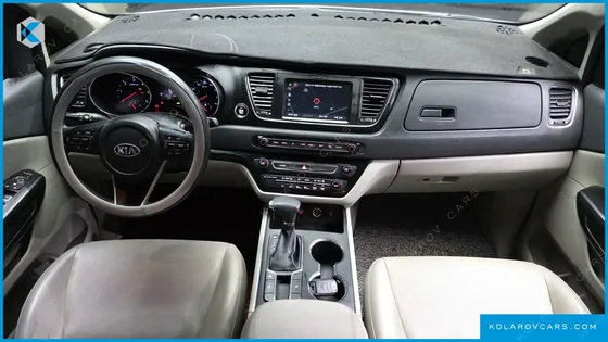 KIA CARNIVAL 11-SEATER DELUXE