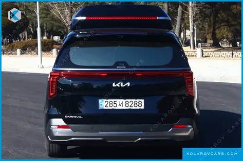 KIA CARNIVAL DIESEL 9-SEATER HI LIMOUSINE