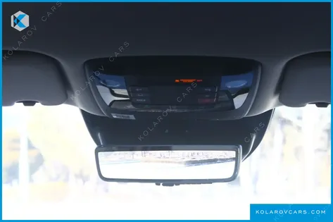 KIA CARNIVAL DIESEL 9-SEATER HI LIMOUSINE