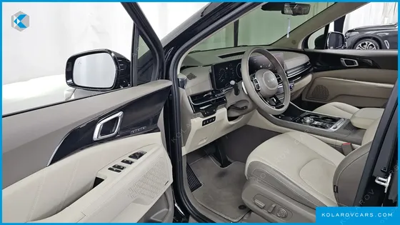 KIA CARNIVAL GASOLINE 4-SEATER HI LIMOUSINE