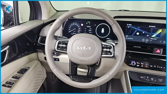 KIA CARNIVAL GASOLINE 4-SEATER HI LIMOUSINE