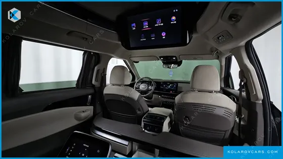 KIA CARNIVAL GASOLINE 4-SEATER HI LIMOUSINE
