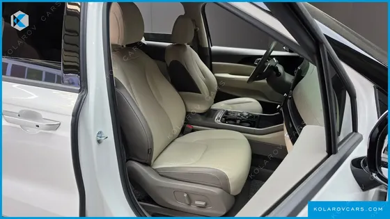 KIA CARNIVAL HEV 9-SEATER HI-LIMOUSINE