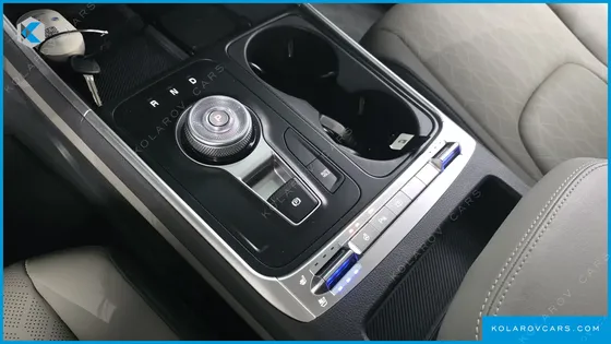 KIA CARNIVAL HEV 9 SEATER PRESTIGE