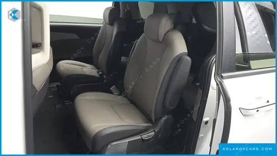 KIA CARNIVAL HEV 9 SEATER PRESTIGE