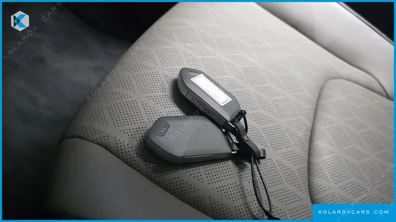 KIA CARNIVAL HEV 9 SEATER PRESTIGE