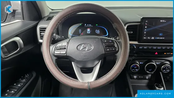 HYUNDAI VENUE 1,6 PREMIUM