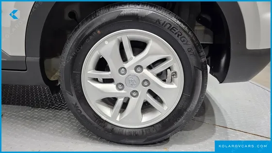 HYUNDAI VENUE 1,6 PREMIUM