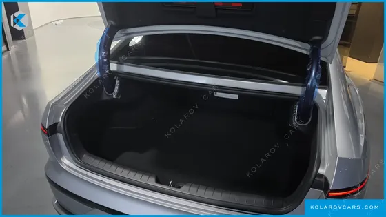 HYUNDAI GRANDEUR 2,5 GASOLINE 2WD