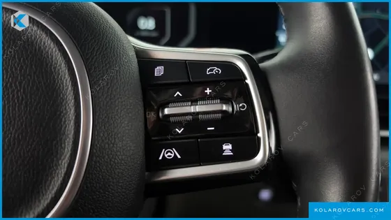 KIA CARNIVAL DIESEL 7-SEATER NOBLESSE