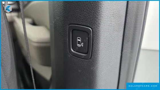 KIA CARNIVAL DIESEL 7-SEATER NOBLESSE