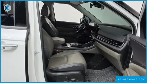 KIA CARNIVAL DIESEL 7-SEATER NOBLESSE