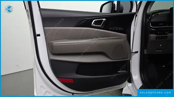 KIA CARNIVAL HEV 7SEATER SIGNATURE