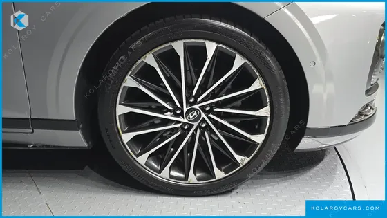 HYUNDAI GRANDEUR 2,5 GASOLINE 2WD