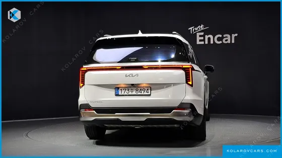 KIA CARNIVAL DIESEL 9-SEATER NOBLESSE