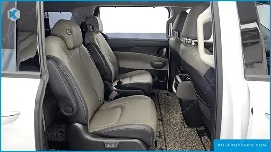 KIA CARNIVAL DIESEL 9-SEATER NOBLESSE