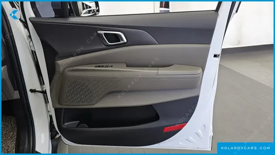 KIA CARNIVAL DIESEL 9-SEATER NOBLESSE