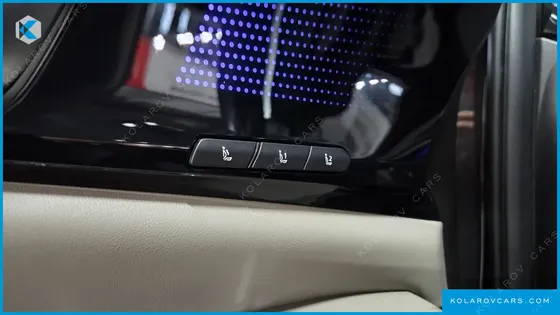 KIA CARNIVAL GASOLINE 7-SEATER GRAVITY