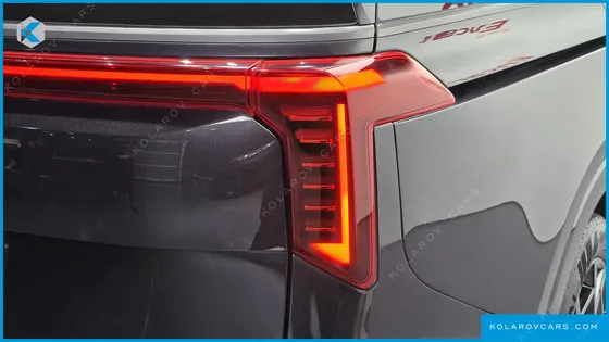 KIA CARNIVAL GASOLINE 7-SEATER GRAVITY