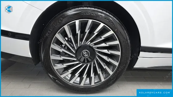 HYUNDAI GRANDEUR 2,5 GASOLINE 2WD