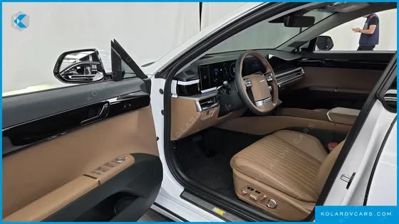 HYUNDAI GRANDEUR 2,5 GASOLINE 2WD