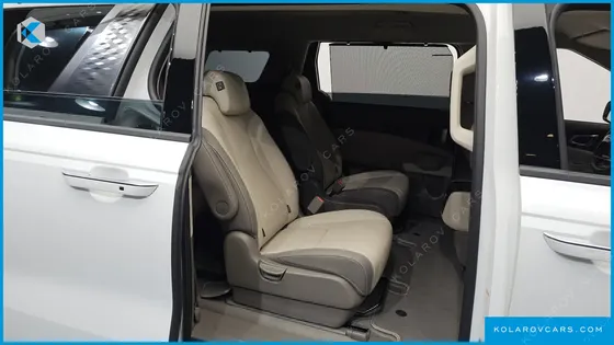 KIA CARNIVAL HEV 9SEATER SIGNATURE