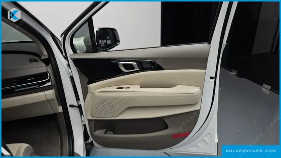 KIA CARNIVAL HEV 9SEATER SIGNATURE