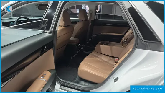 HYUNDAI GRANDEUR 2,5 GASOLINE 2WD