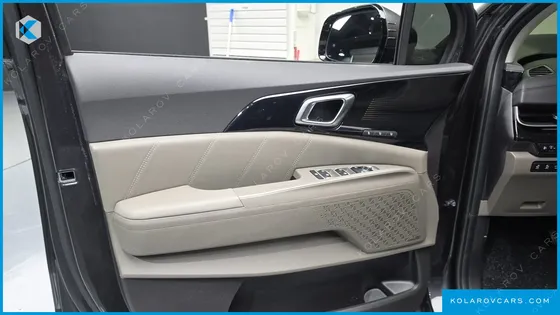 KIA CARNIVAL HEV 9SEATER GRAVITY