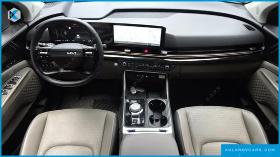 KIA CARNIVAL GASOLINE 9-SEATER SIGNATURE