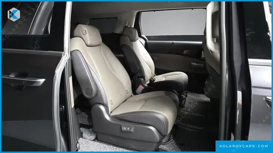KIA CARNIVAL GASOLINE 9-SEATER SIGNATURE