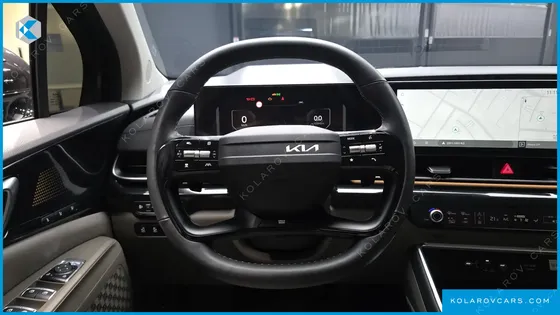 KIA CARNIVAL GASOLINE 9-SEATER SIGNATURE