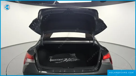HYUNDAI ELANTRA (AVANTE) 1.6