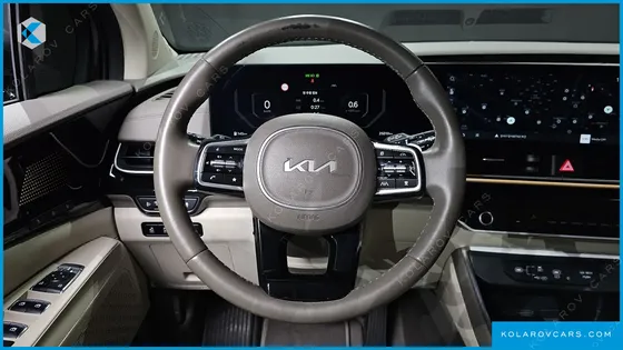 KIA CARNIVAL GASOLINE 9-SEATER GRAVITY